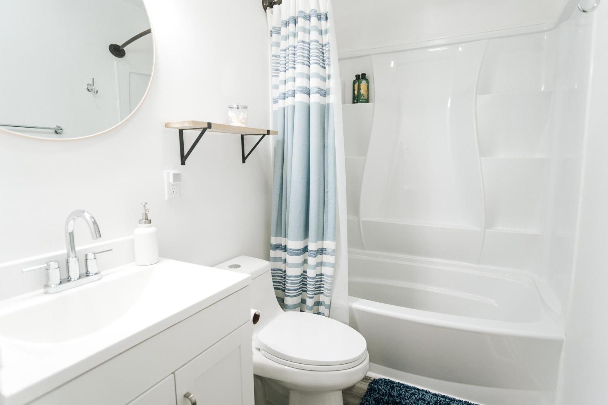 Tranquil Luxury: Modern Comfort! Lynchburg Eksteriør billede